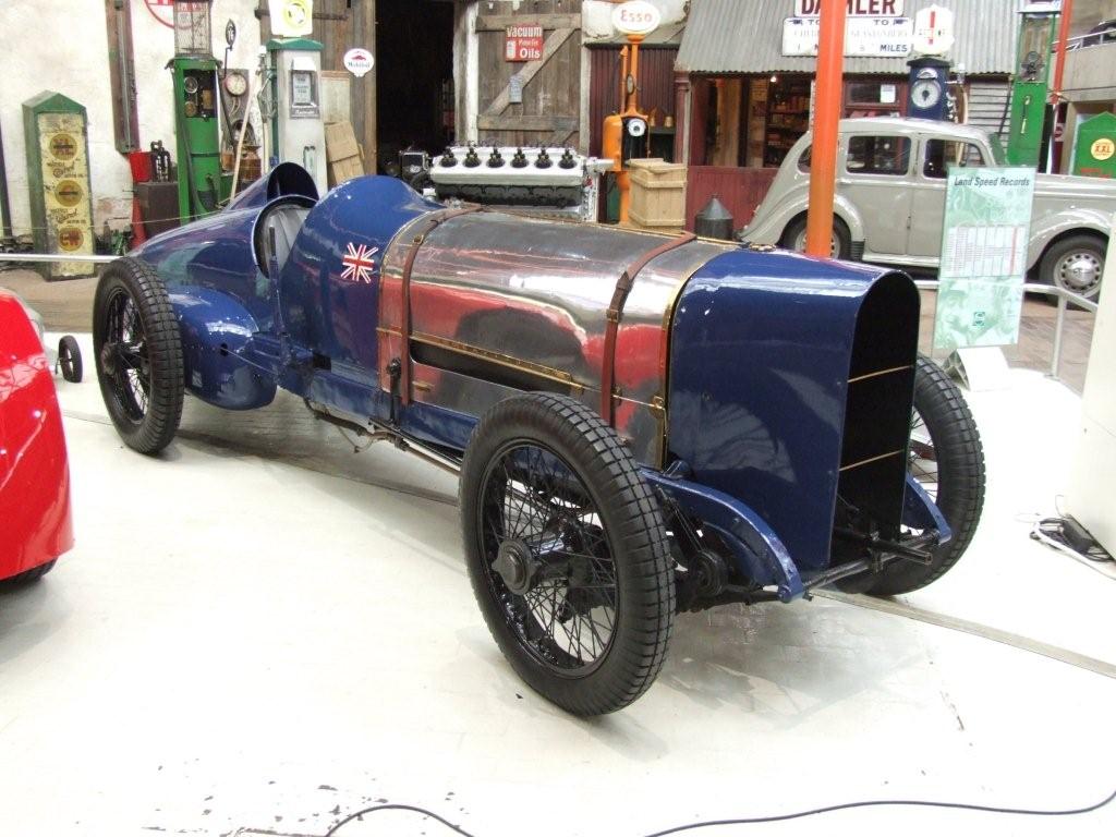Dritel nkolika rychlostnch rekord, Sunbeam 350 hp z roku 1920.  Rok 1920  207,88 km/h, v roce 1924  235,226 km/h a v r.1925 konench 242,635 km/h.